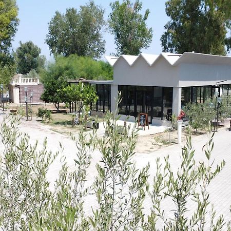 فندق Kavalona Park فلورا المظهر الخارجي الصورة